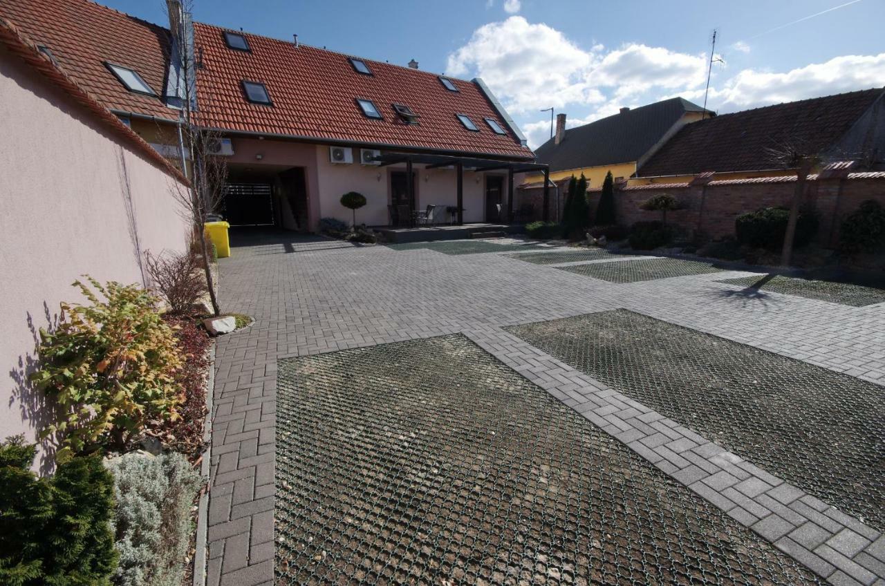 Royal Residence Apartments Gyula Zewnętrze zdjęcie