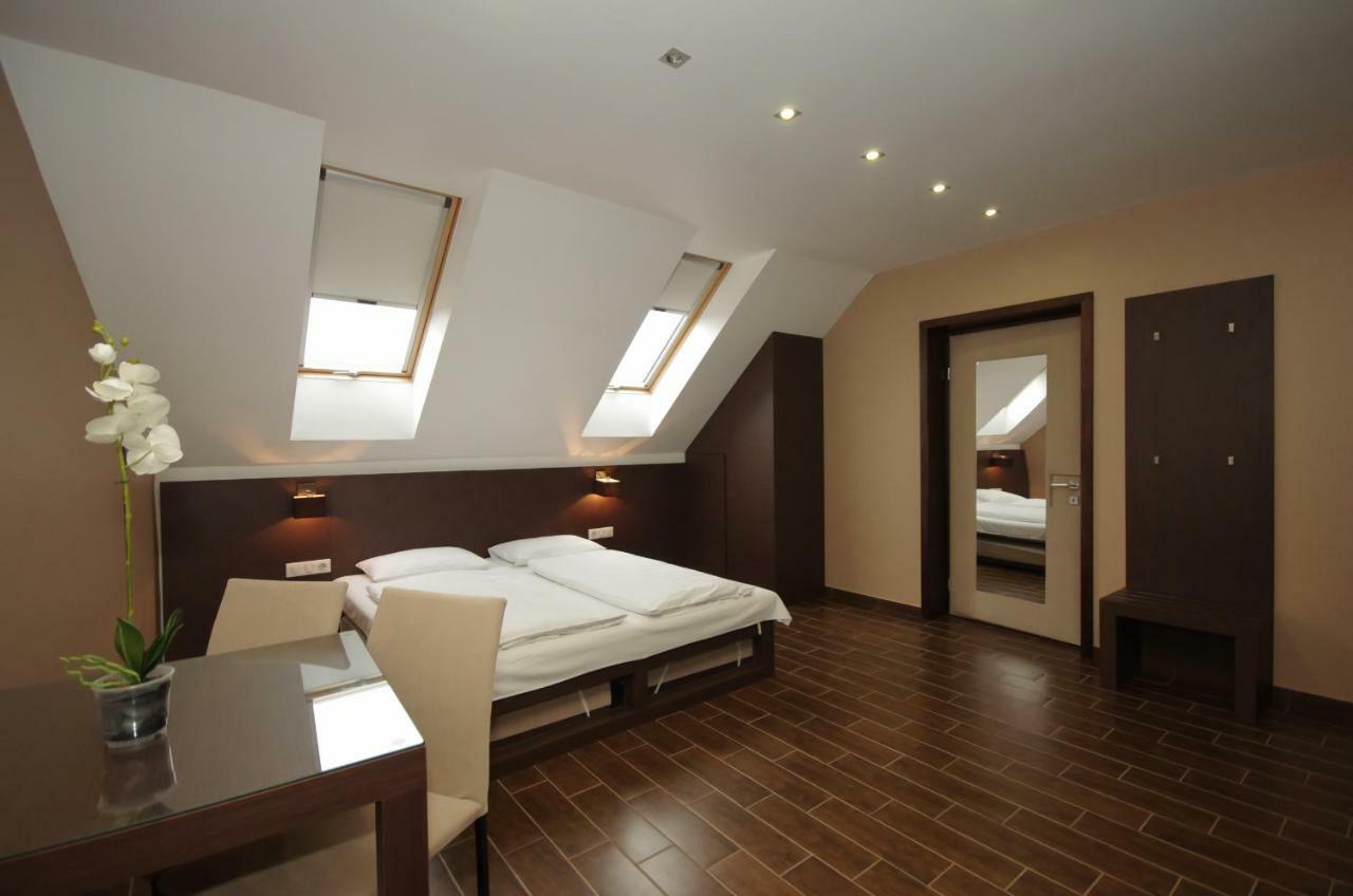 Royal Residence Apartments Gyula Zewnętrze zdjęcie