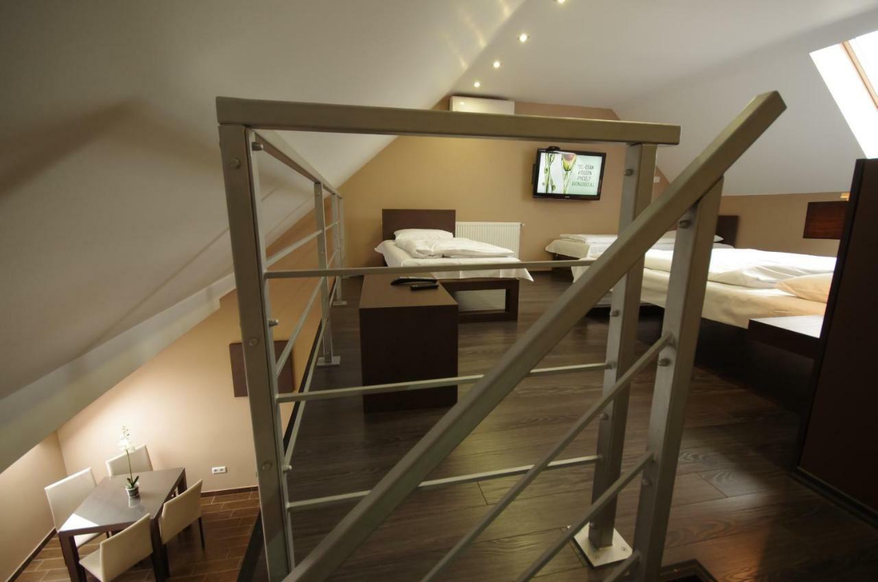 Royal Residence Apartments Gyula Zewnętrze zdjęcie
